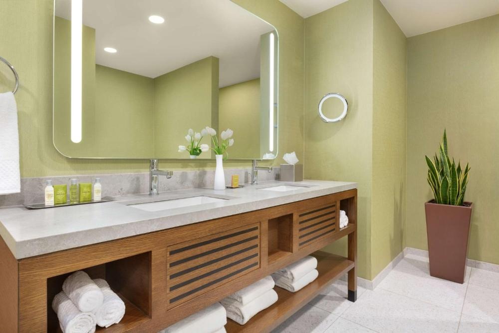 DoubleTree by Hilton Campbell - Pruneyard Plaza Imagen 23