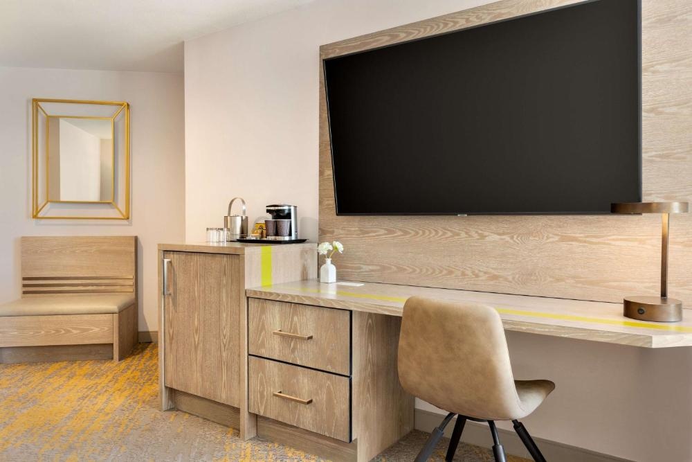 DoubleTree by Hilton Campbell - Pruneyard Plaza Imagen 31
